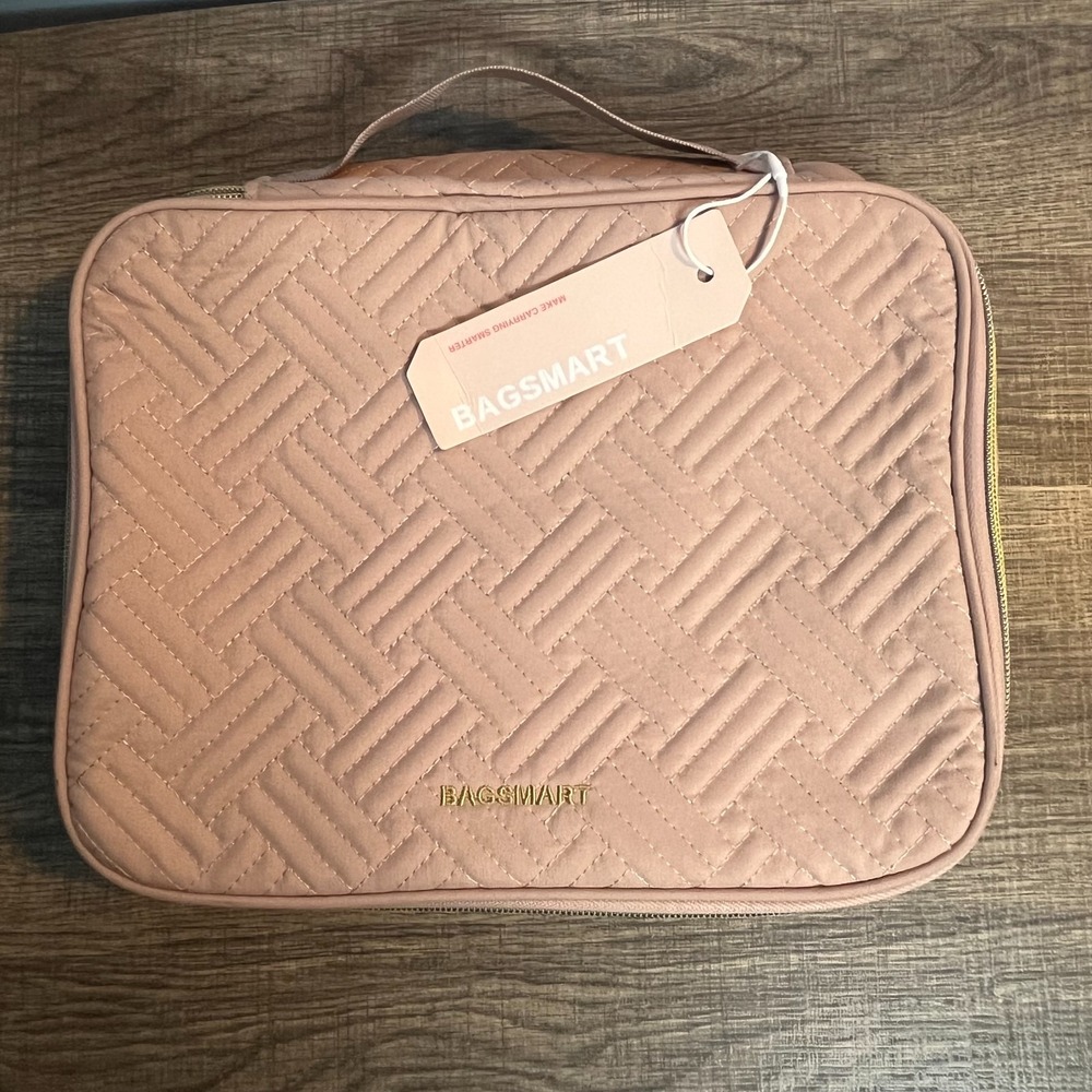 Bagsmart Quilted Electronic Organizer Travel Cable Bag Pink Medium BM0101118AN01